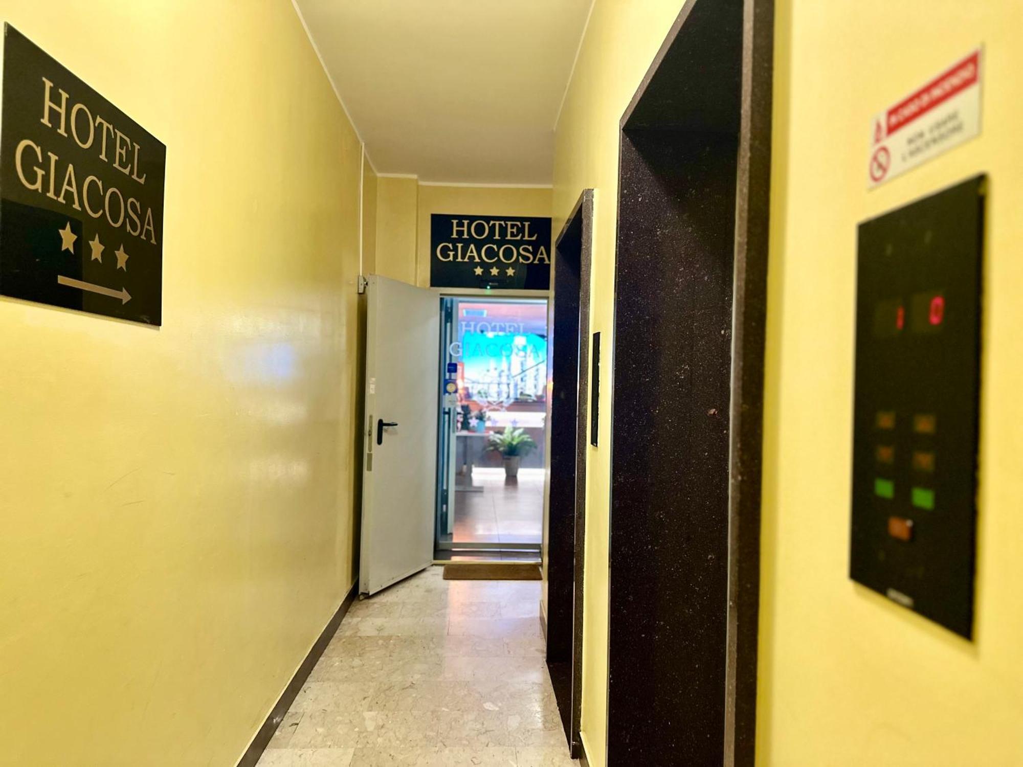 Hotel Giacosa Milan Luaran gambar